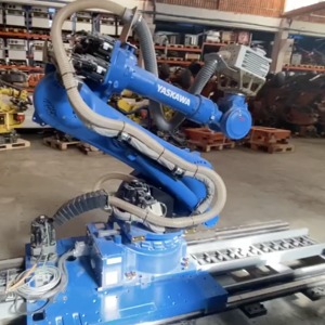 Motoman MS165 su binario TSL2000